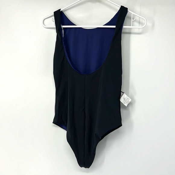 AP NWOT one piece reversible swimsuit women’s medium - Picture 8 of 9
